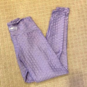 Lilac Chrome Booty By Brabants leggings